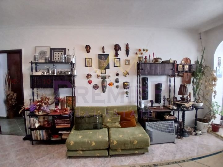 Продава се Двустаен апартамент в София, Люлин 3 - 85 кв.м за 1942 €/кв.м - Снимка #2