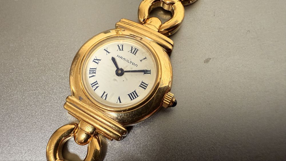 Hamilton dama quartz superb