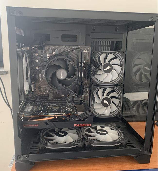 Pc daixxa.     Pot face schimb cu un iphone 14