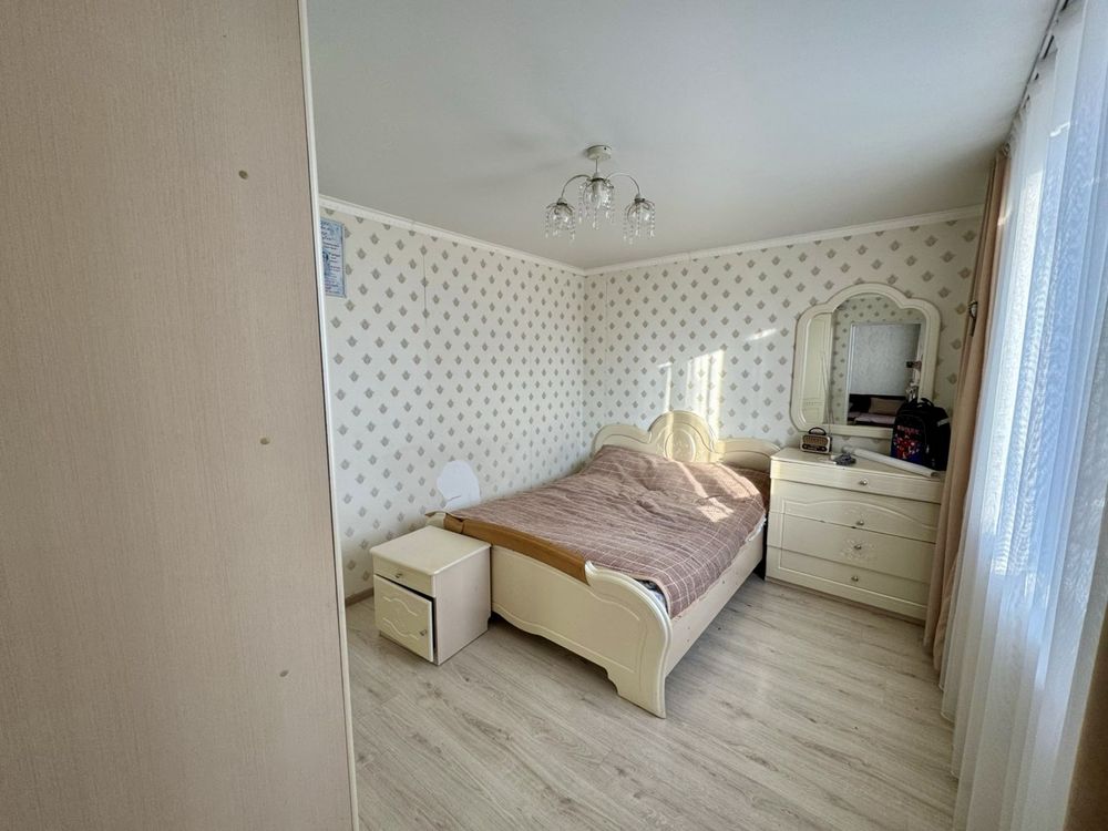Продам котедж мкр бирлик