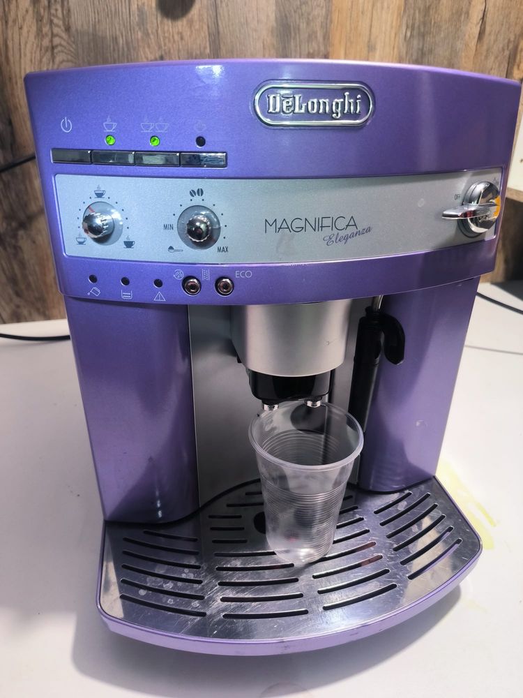 Expresor Delonghi Magnifica