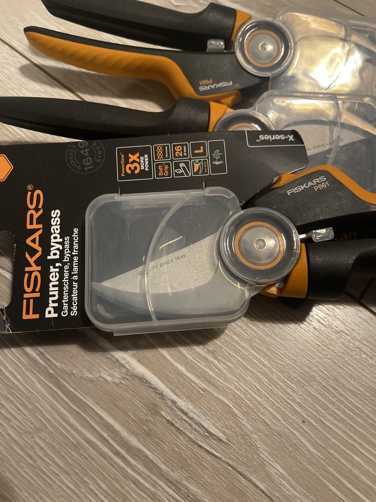 Foarfeca fiskars p961