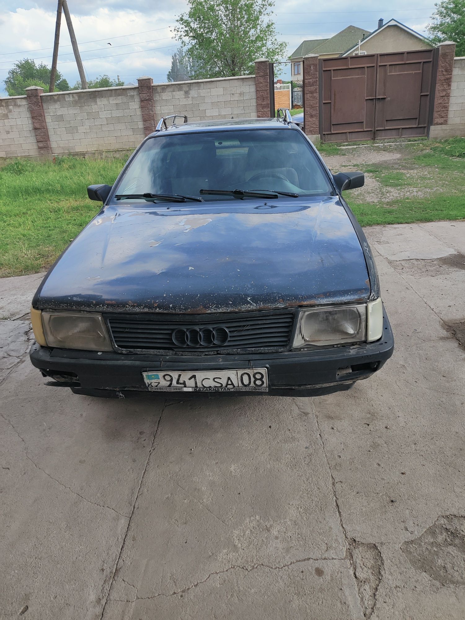 Audi 100 срочно продается