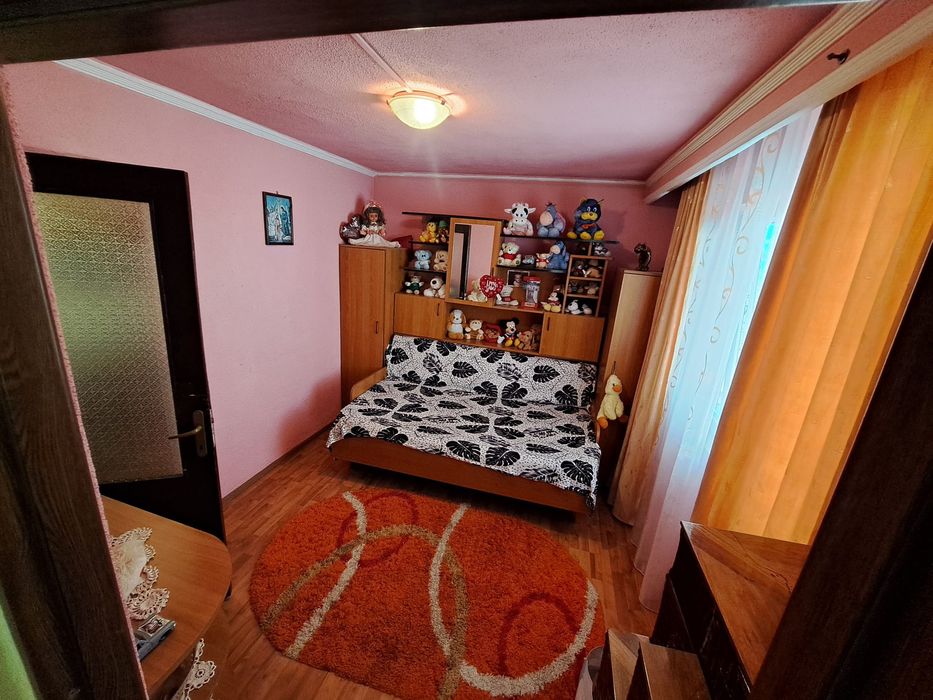 Vand apartament  lângă ieșire A1