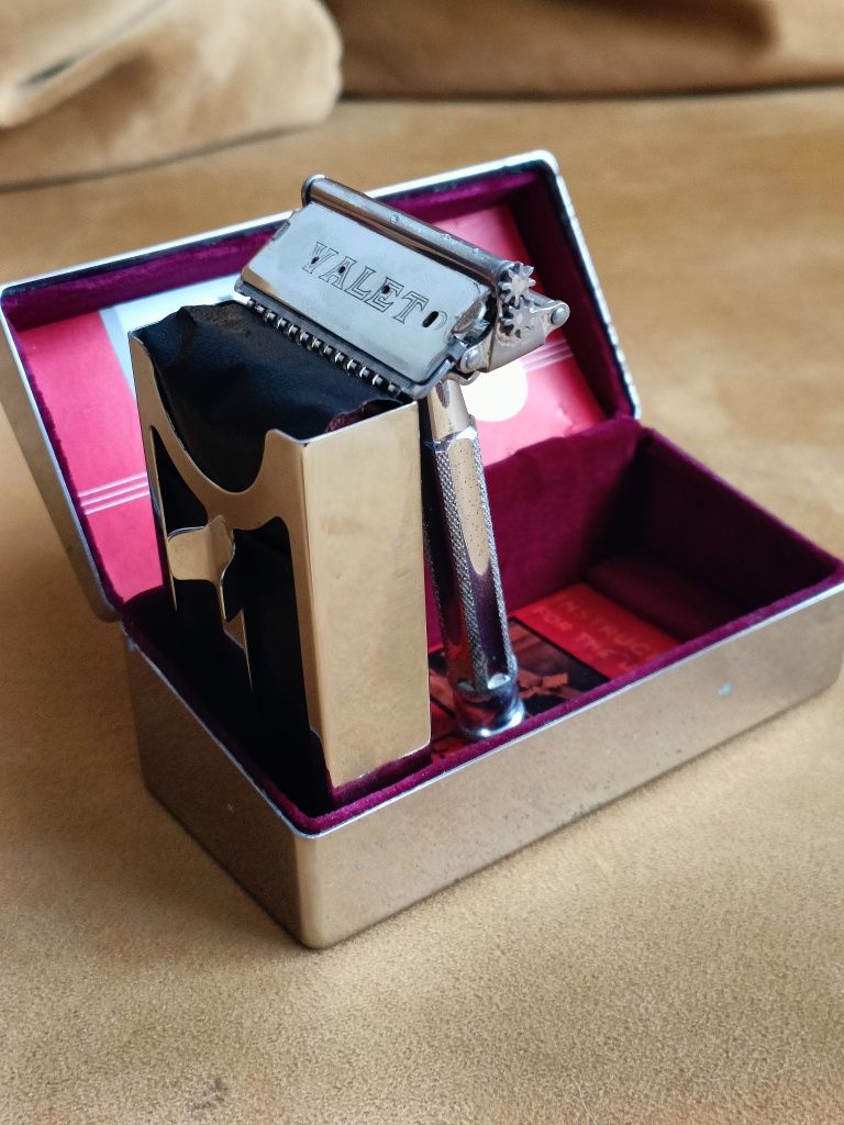 Aparat de bărbierit VALET AutoStrop Safety Razor