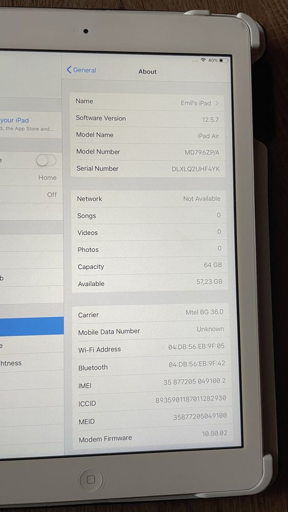 Продавам iPad Air, 64 GB, Celular 4G, 10 инча, бял