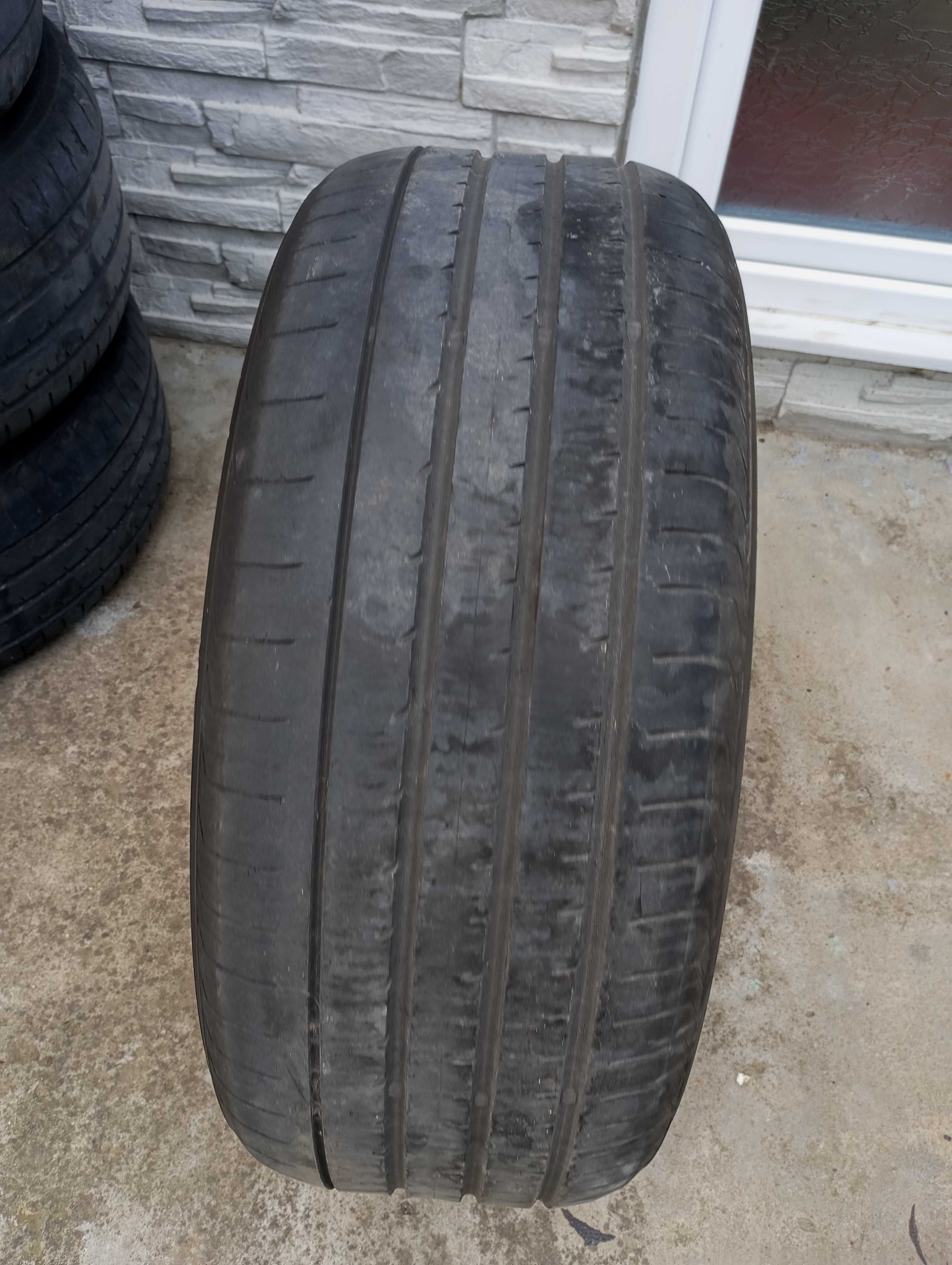 Продавам гуми Yokohama 245/50R19