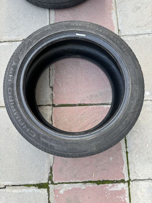 Гуми 225 45 17 GT-Radial Champiro HPY