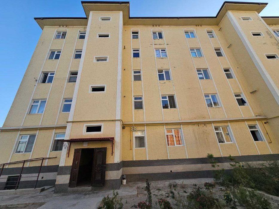 Продаётся 3х комн квартира на 5 этаже Ор-р  Когон Янги Хаёт