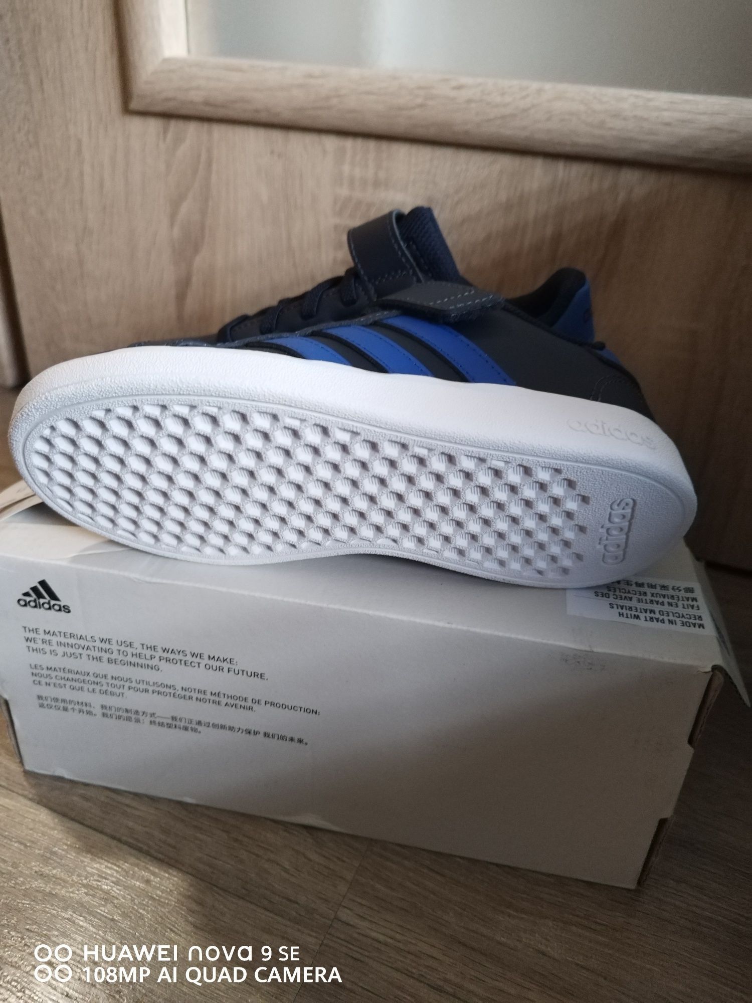 Нови обувки Adidas 29 номер