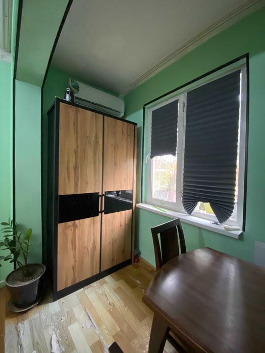 Срочно!!! Продается 3-х комн 2 этаж м-в Феруза