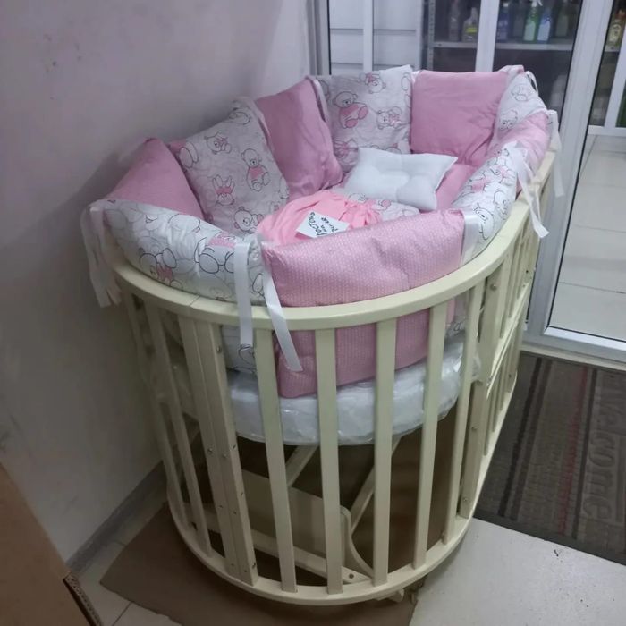 Продам детскую кроватку трансфомер.