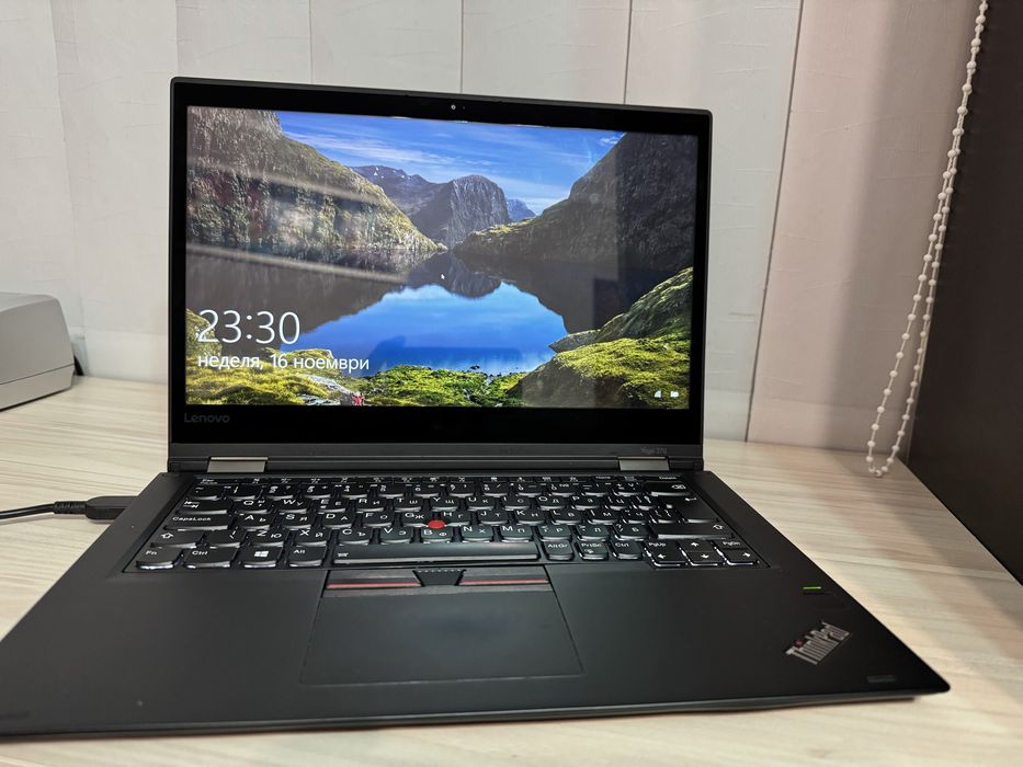 Лаптоп Lenovo Thinkpad Yoga 370