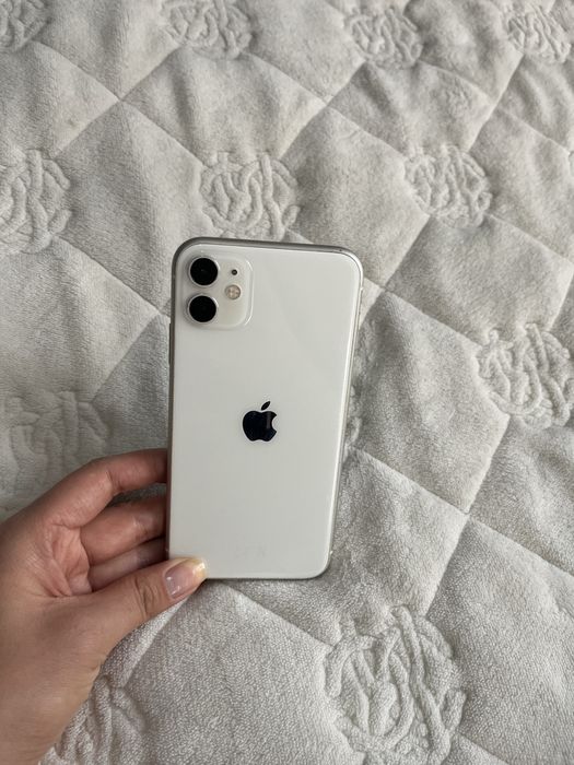 Продаю iphone 11