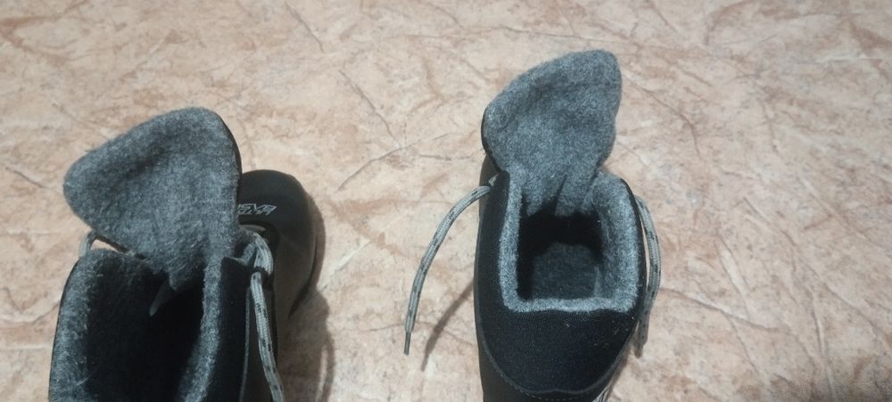 Теплые лыжные ботинки