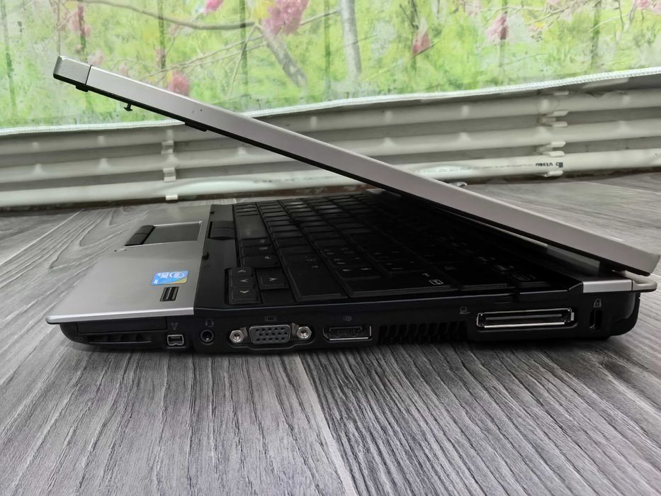 Laptop HP,procesor i7,hard SSD,tastatura iluminata,DDR3,diagnoza auto