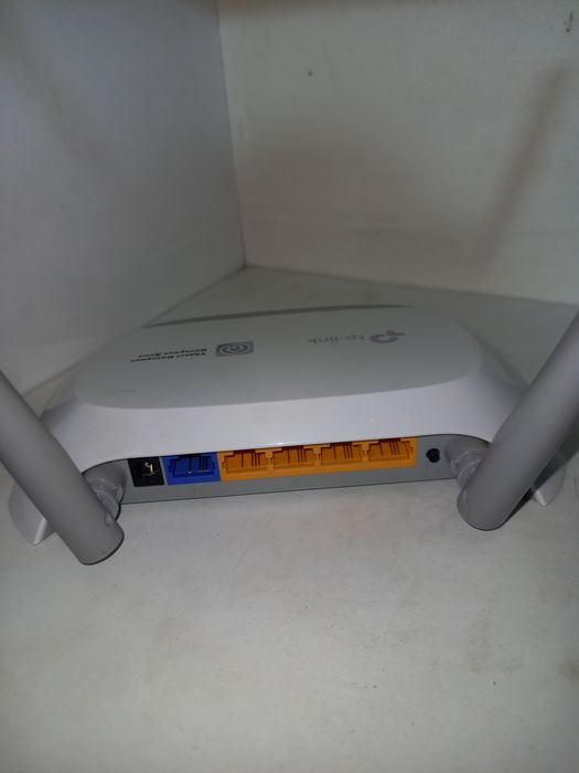 Продам Wi-Fi роутер TP-Link от билайна "Интернет дома".