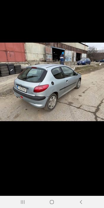Кола Peugeot 206