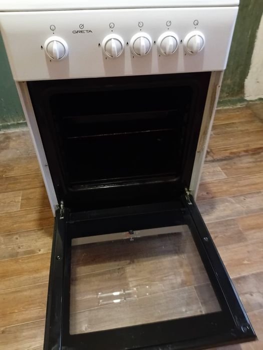 Продам газовую плиту