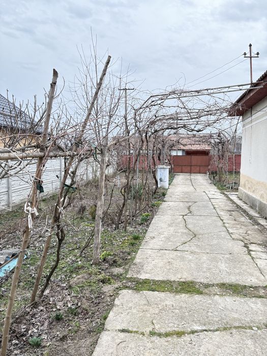 Casa de vanzare in osica de jos