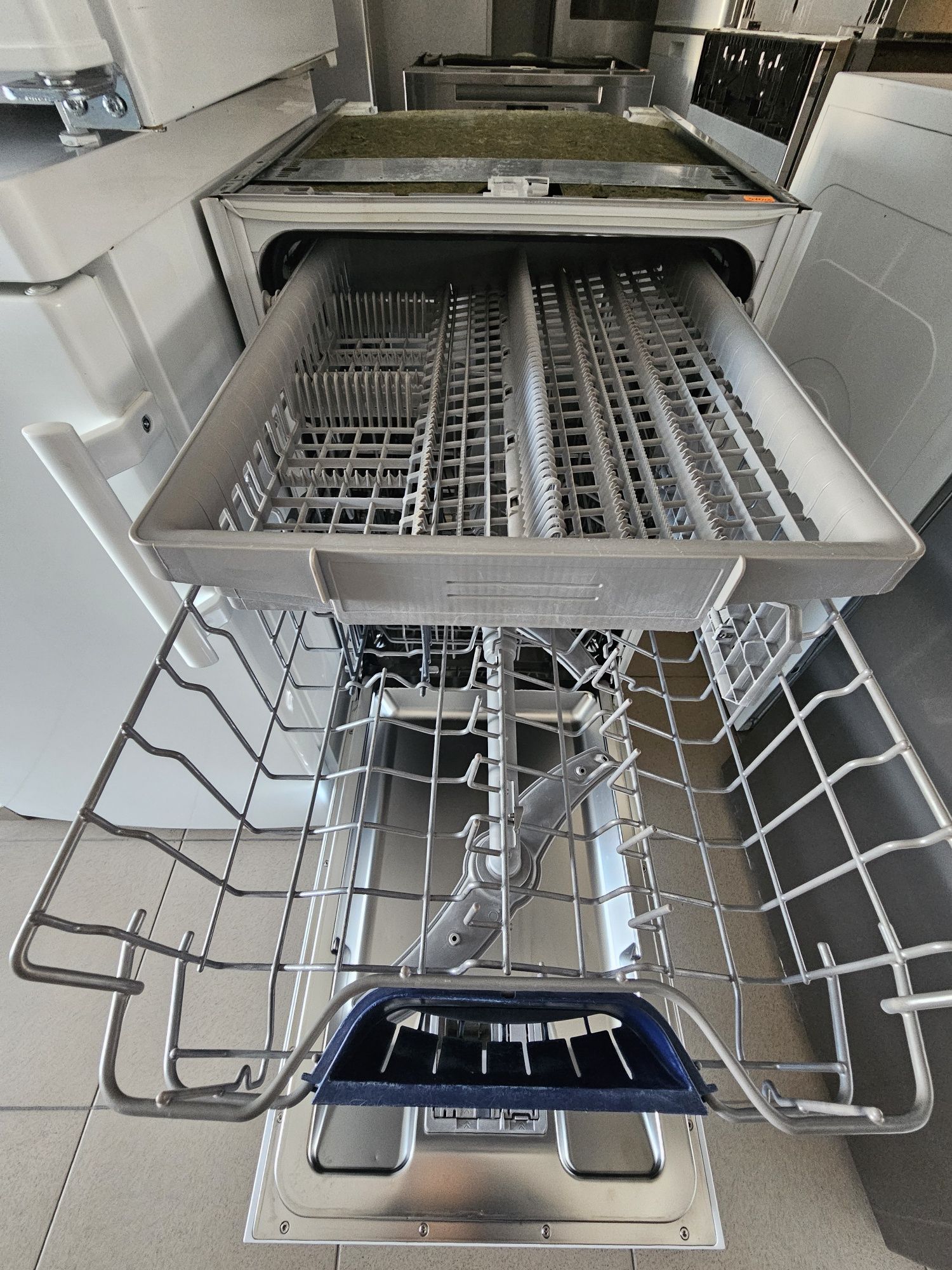 Съдомиялна за частично вграждане Siemens 45см.
