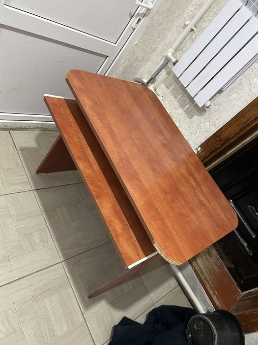 Стол компютерный