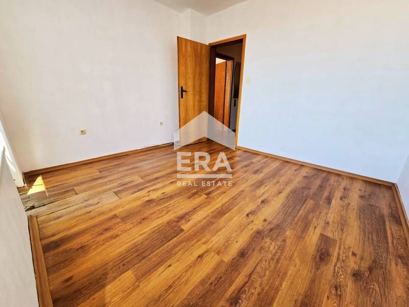 Продава се Двустаен апартамент в Варна, Базар Левски - 83 кв.м за 1916 €/кв.м - Снимка #4