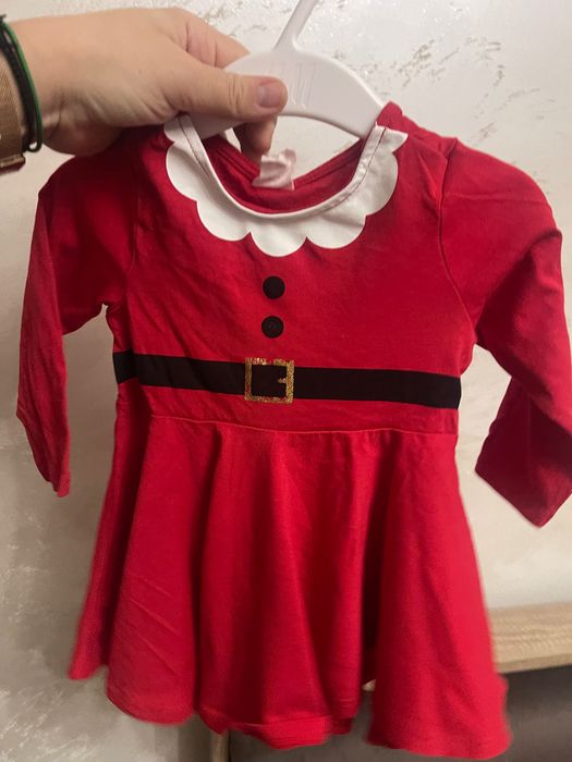 Rochița fetița de 6-9 luni de Crăciun toate 3 buc