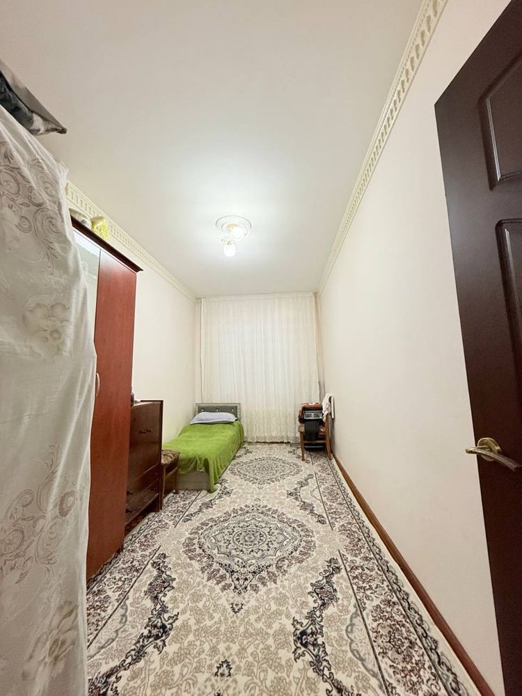 Massiv panelniyda 2 xonali uy sotiladi