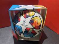 Оригинални! Футболна топка Adidas Finale Champions League ShoeMag