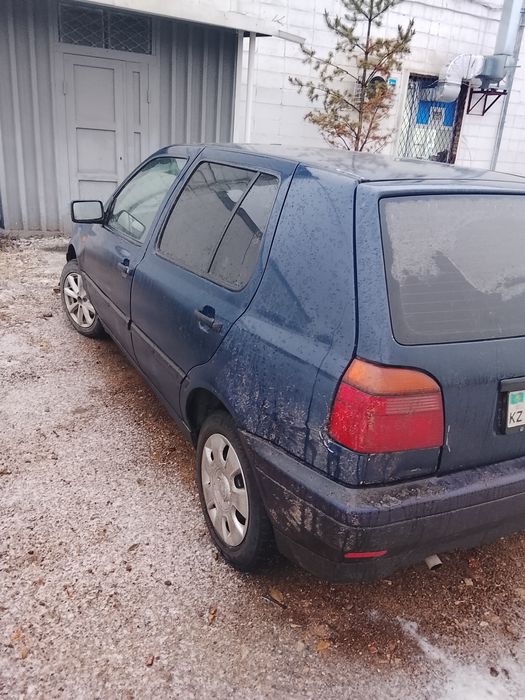 Продам гольф 3 на полном ходу