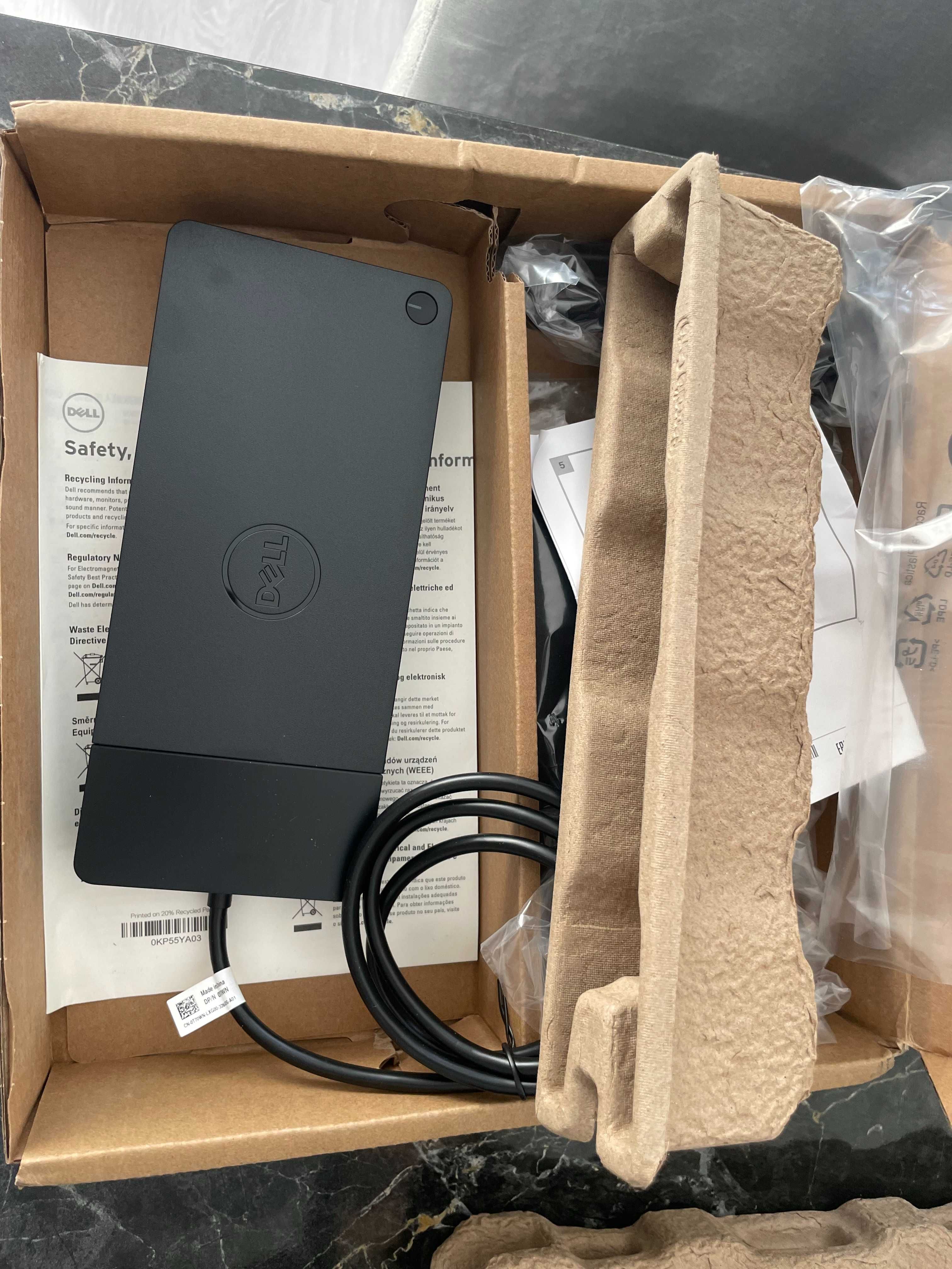 Dell Dock WD19S.