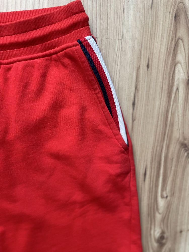 TOMMY HILFIGER / мъжки къс спортен панталон L/XL