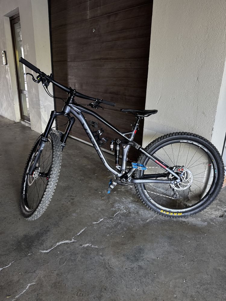 Vand bicicleta full suspension marime S