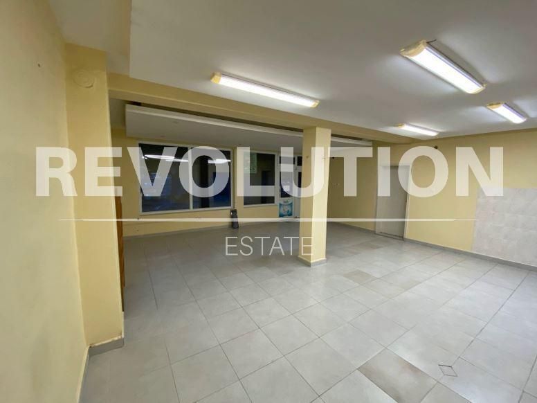 Дава се под наем Магазин в Варна, Възраждане 1 - 100 кв.м за 600 € - Снимка #2