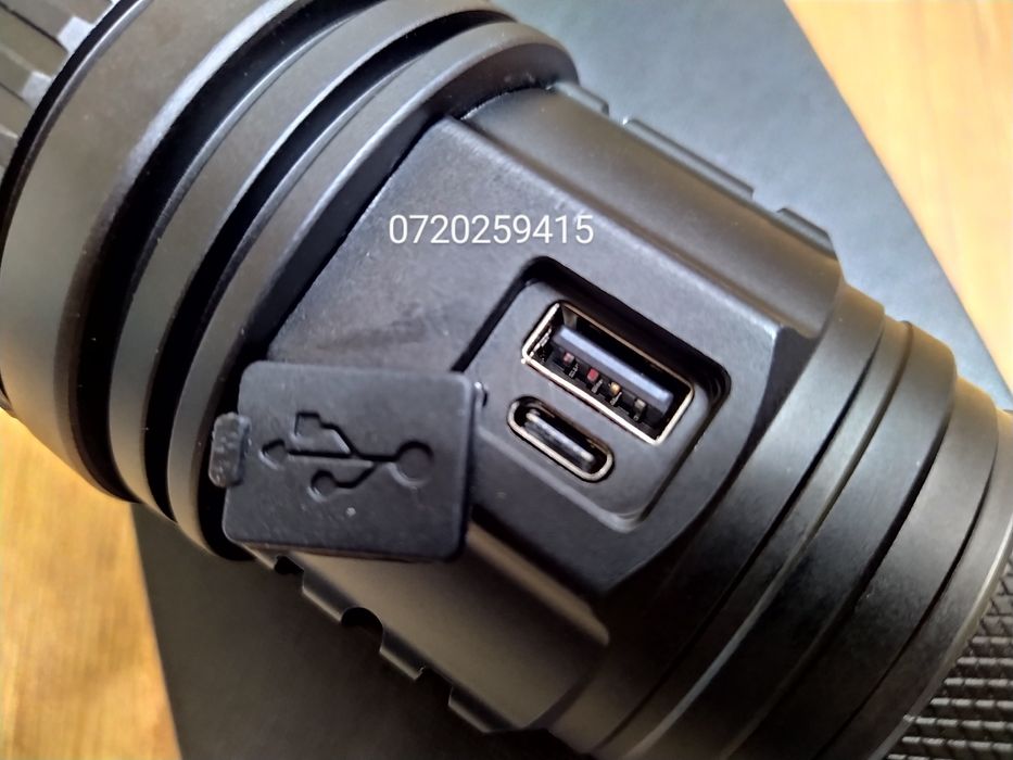 Lanterna Profesionala COBA CB-G401, Putere 300W, 4 Acumulatori