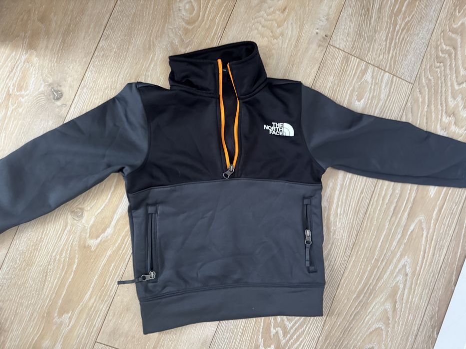 Bluza sport North face 6-7 ani