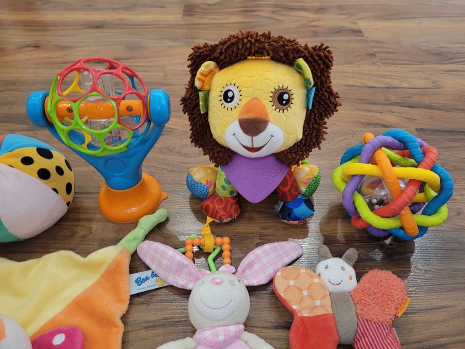 Голям лот бебешки играчки Playgro и др.