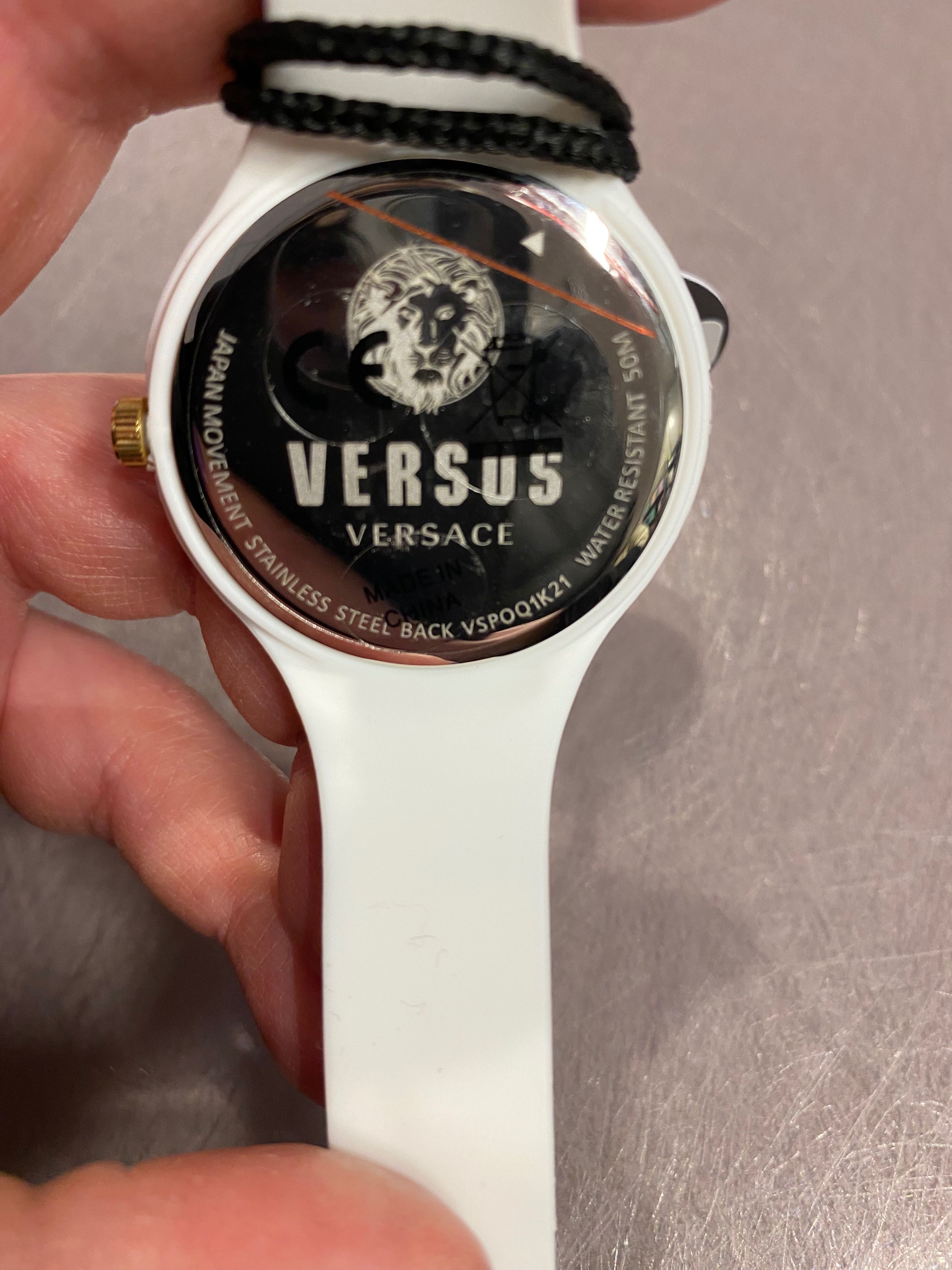 Часовник Versace