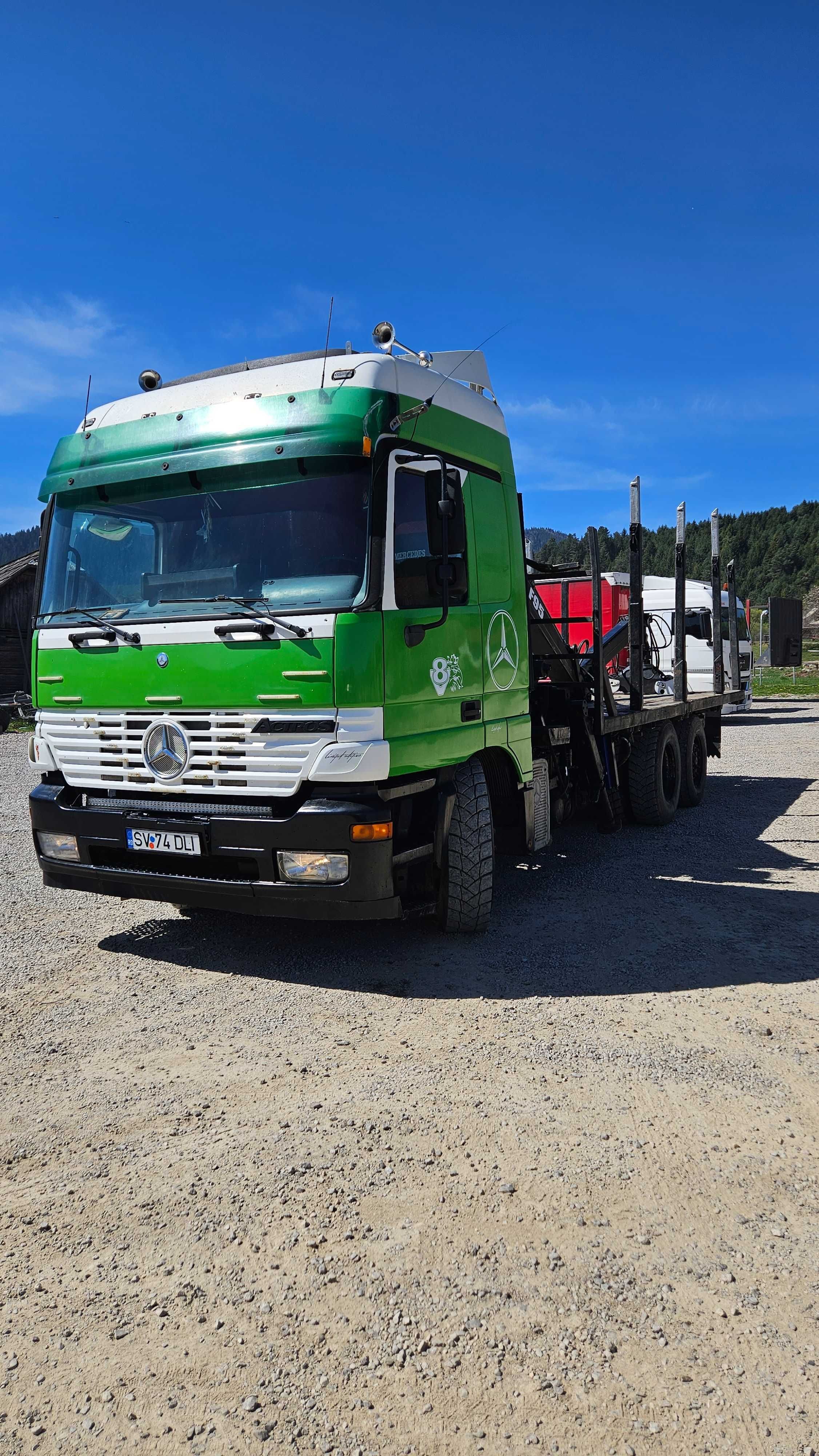 Mercedes Actros V8 530cp