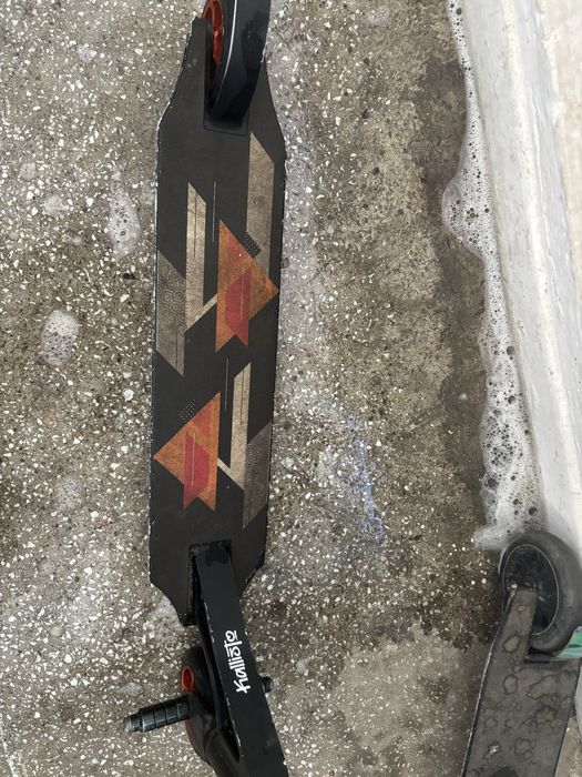 Trotineta de scheme Kruzzel cu 2 Peguri