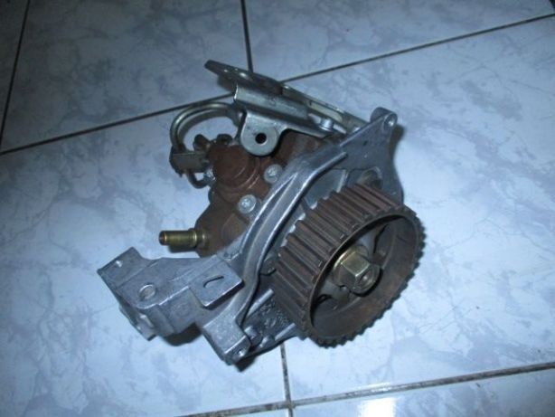 Pompa inalta presiune injectie Ford Peugeot Citroen 1,6 diesel 08-2014