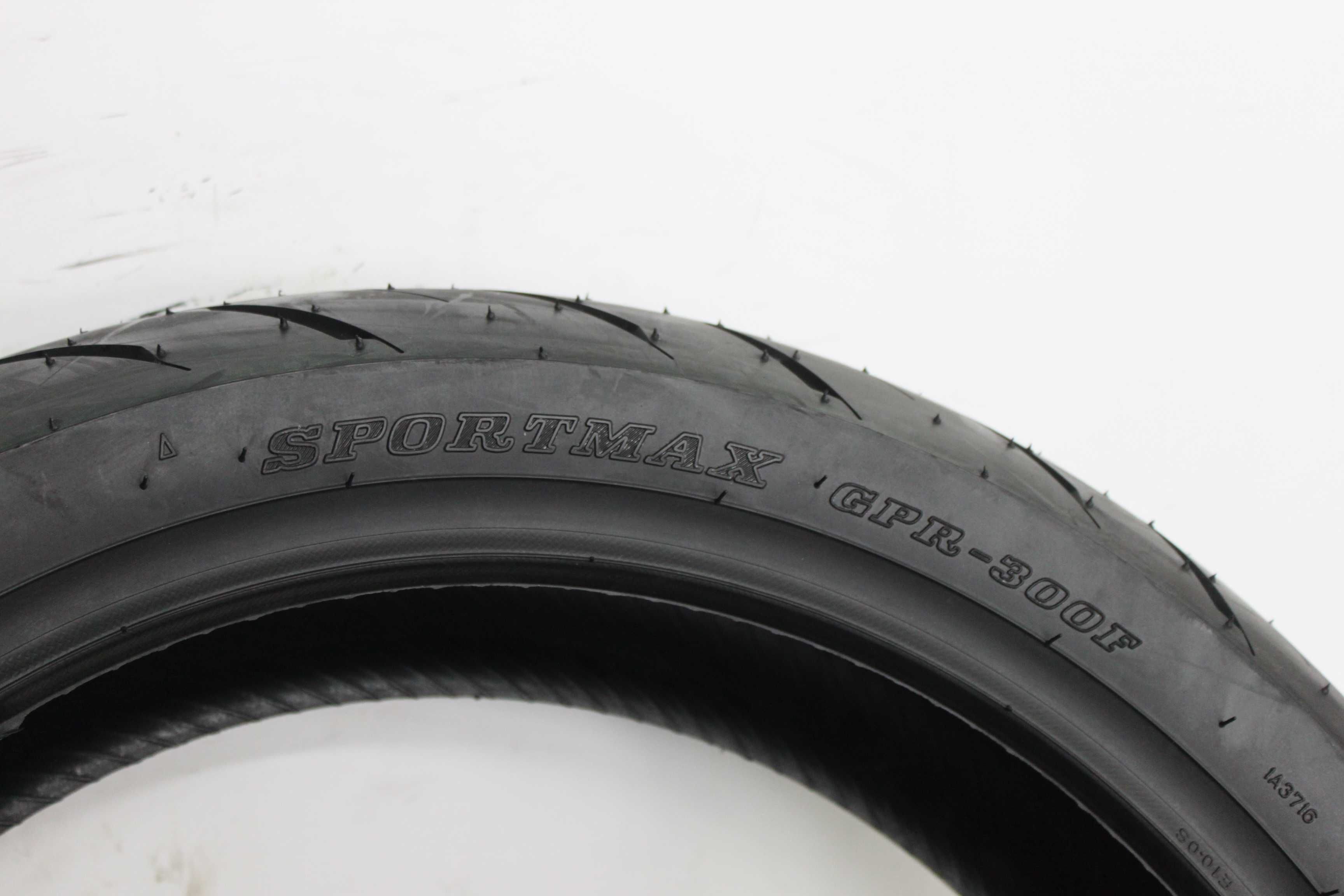 130/70-16 Dunlop GPR 300F