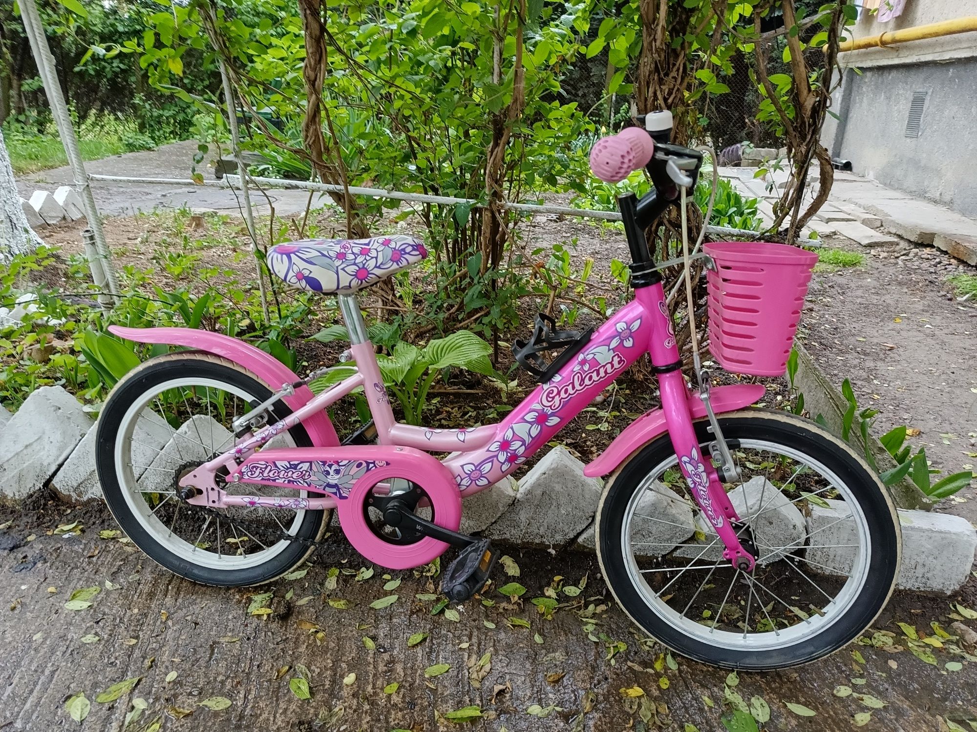 Vând bicicleta fetițe