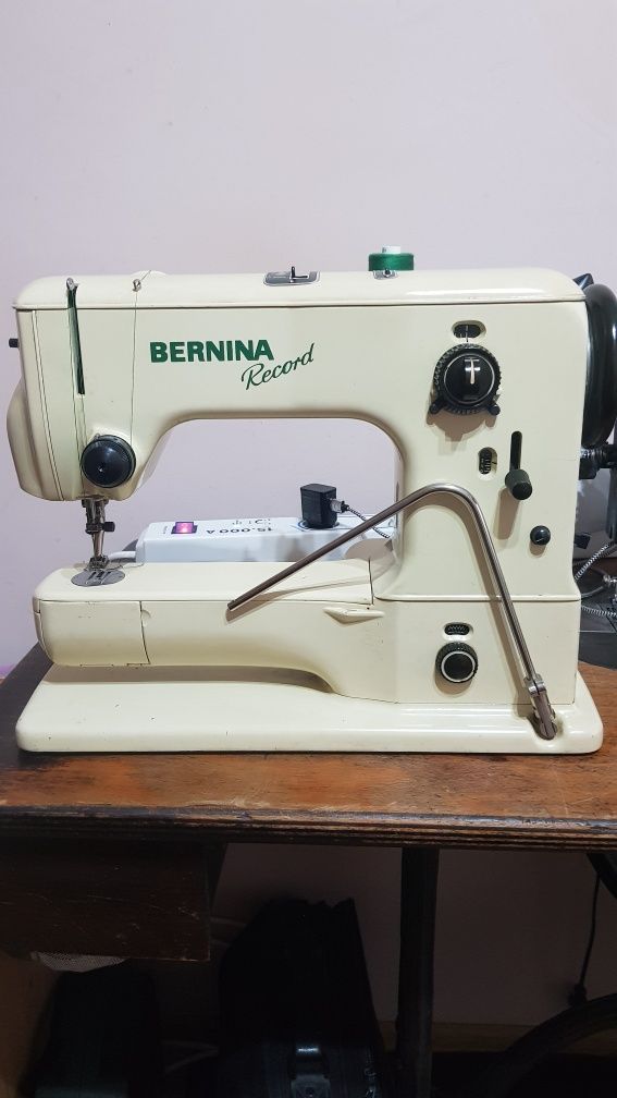 Bernina mașină de cusut