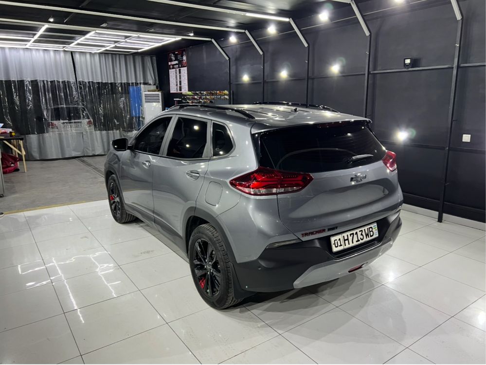 Tracker 2 Redline 2021 yil Xitoy