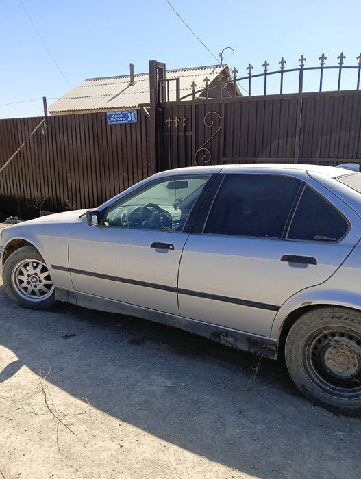 Продам машину  БМВ