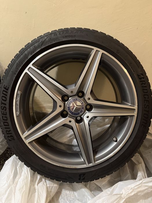 Джанти с гуми за Мерцедес R18