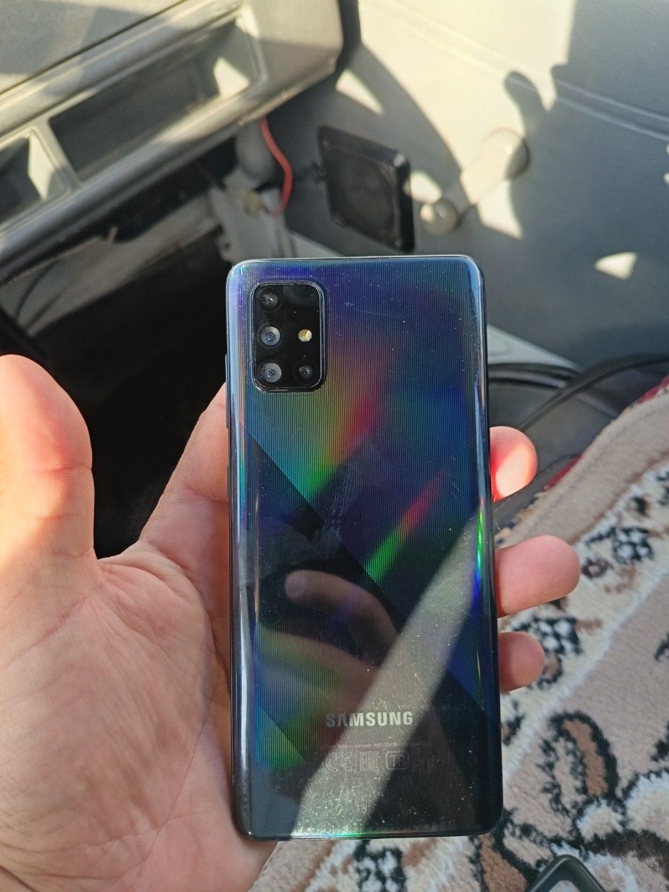 Samsung a71 xotirasi 8 GA 128gb