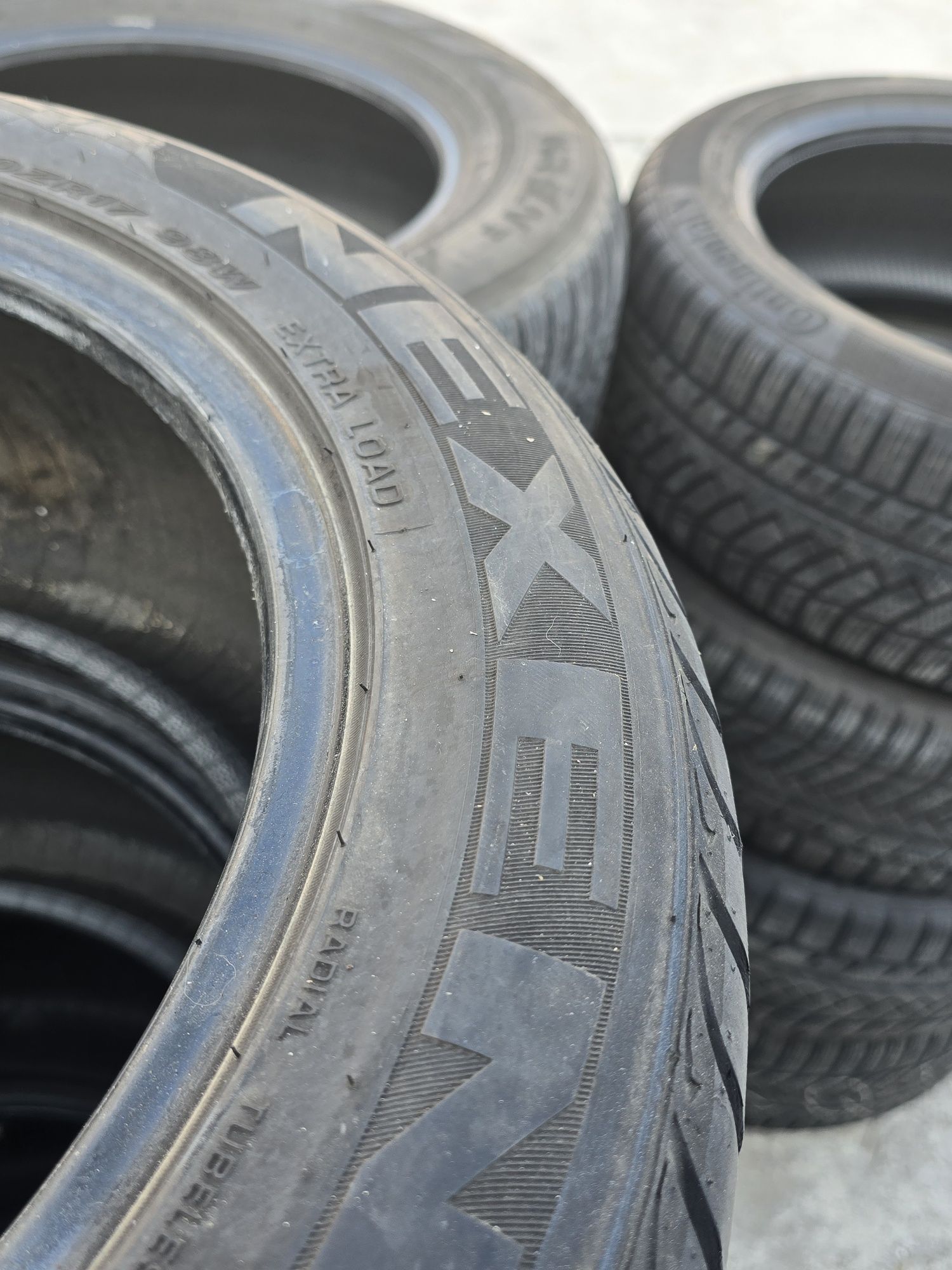 2 Броя Гуми 225/50/17 Nexen 6,6mm